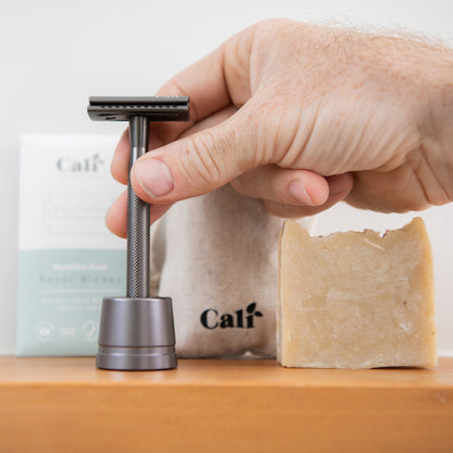 CaliWoods  Shave Kit Contents